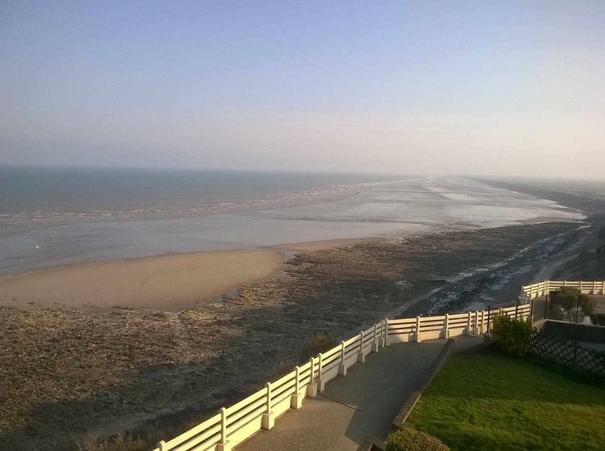 Gite A La Ferme - Baie De Somme Saint-Quentin-Lamotte-Croix-au-Bailly エクステリア 写真